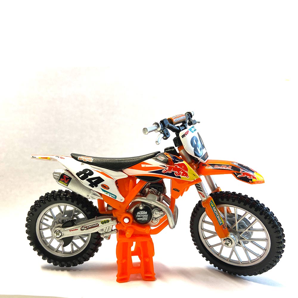 BBURAGO KTM 450 SX-F Factory Edition 2018 Jeffrey Herlings Nr. 84 Modell Maßstab 1:18 BBURAGO KTM 450 SX-F Factory Edition 2018 Jeffrey Herlings Nr. 84 Modell Maßstab 1:18